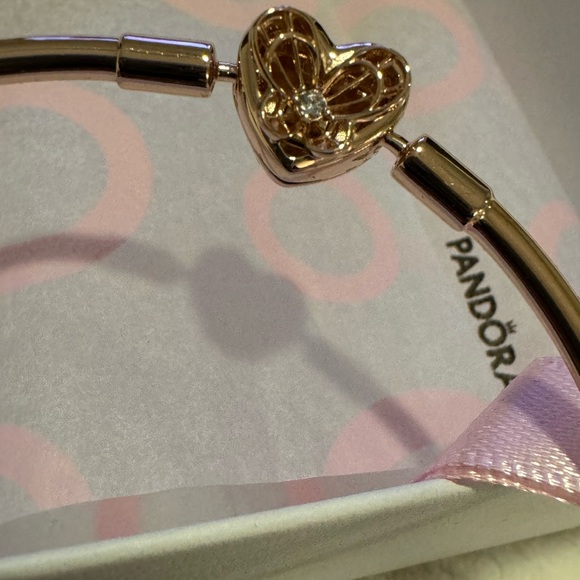 Pandora Heart & Butterfly Bangle Rose Gold - Picture 2 of 4